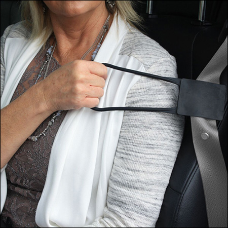seat belt reacher